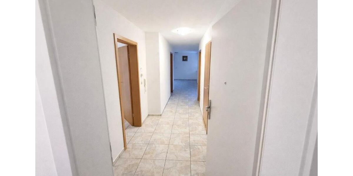 Etagenwohnung Uhingen - 3 Zimmer, 90 m&sup2;, 1.300&euro; | Angebot:25922230