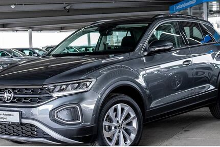 VW T-Roc 15.100 km 27.130 &euro; Stuttgart-Wangen 70188