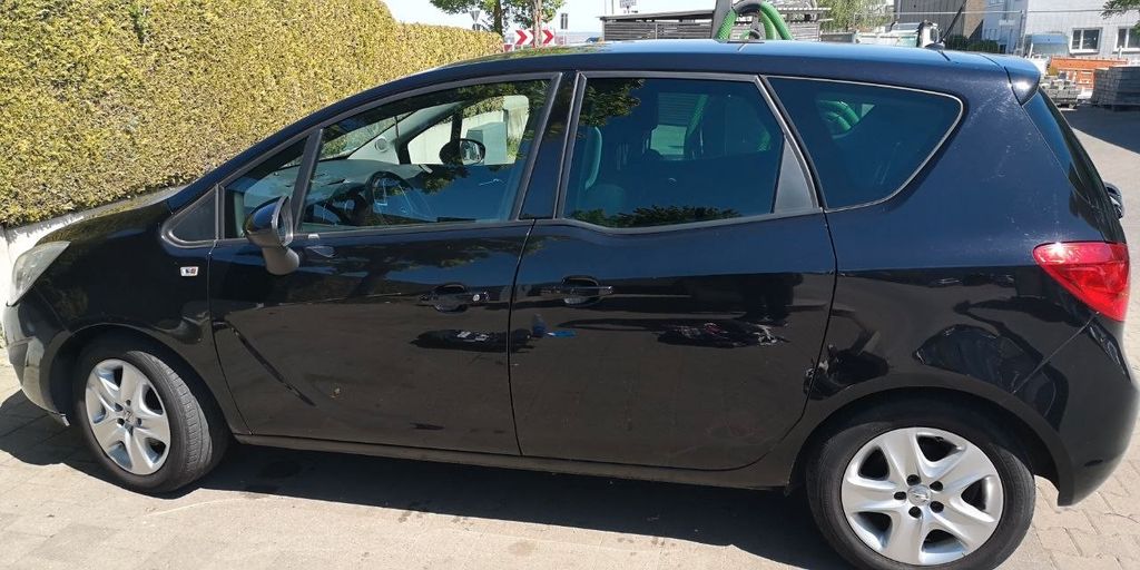 Opel Meriva 185.000 km 2.500 &euro; Neuhausen 73765