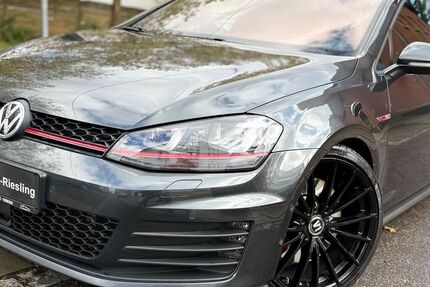 VW Golf 66.000 km 19.999 &euro; Stuttgart 70435