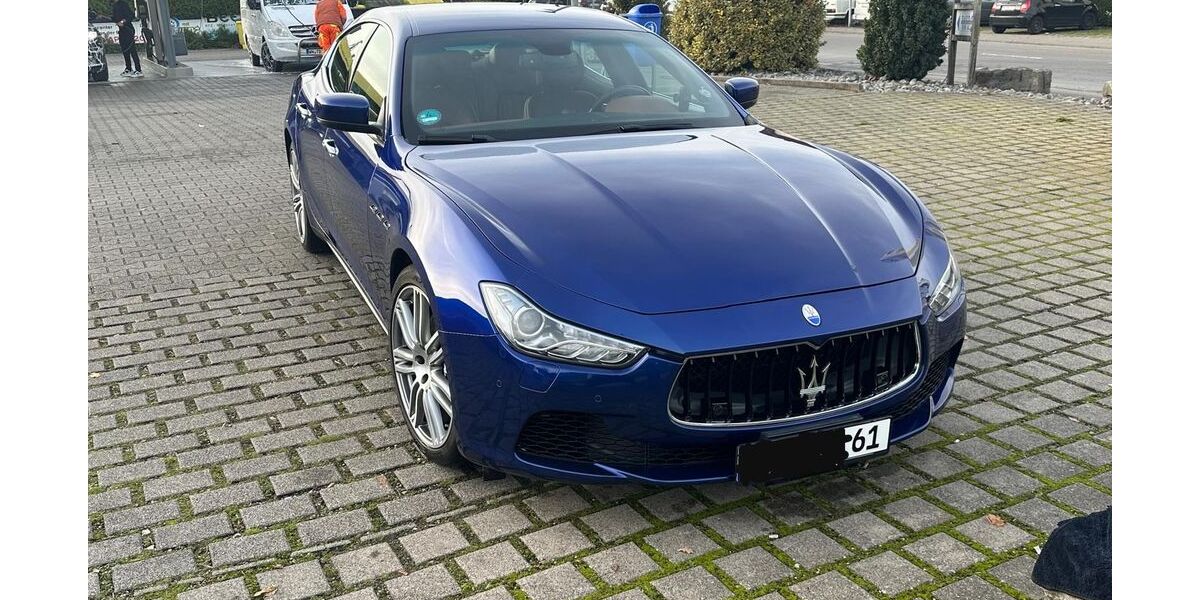 Maserati Ghibli 90.500 km 30.500 &euro; Backnang 71522
