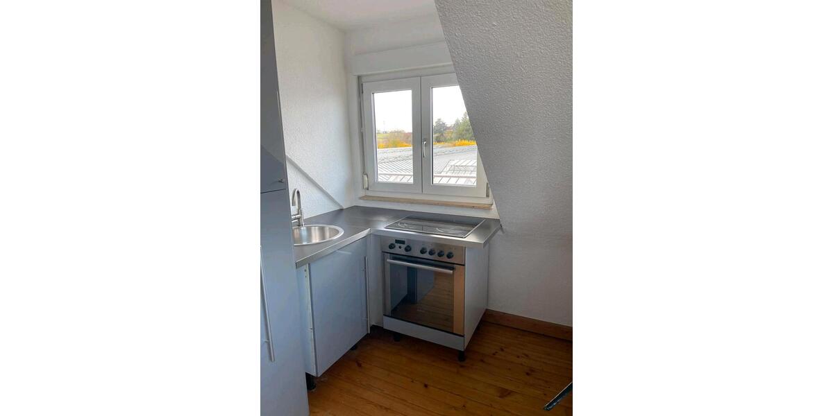 Dachgeschoßwohnung Korntal-Münchingen Münchingen - 2 Zimmer, 16 m&sup2;, 550&euro; | Angebot:25987957