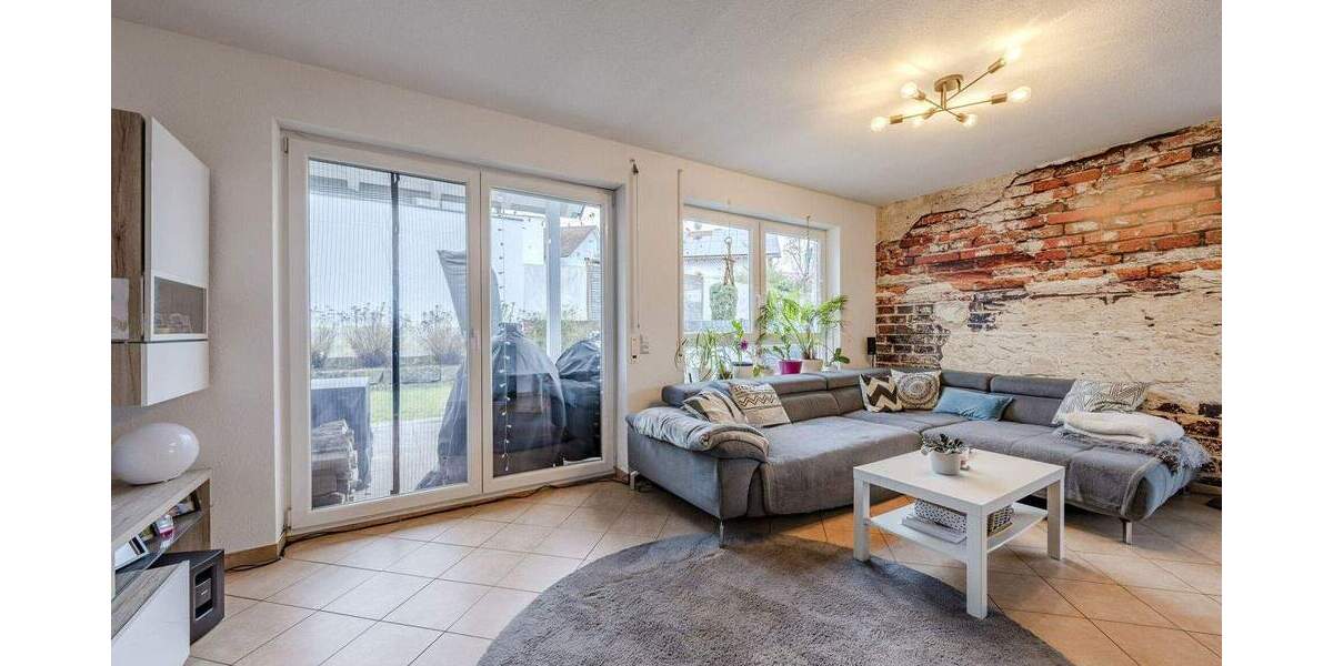 Einfamilienhaus Abstatt - 7 Zimmer, 165 m&sup2;, 690.000&euro; | Angebot:25704230