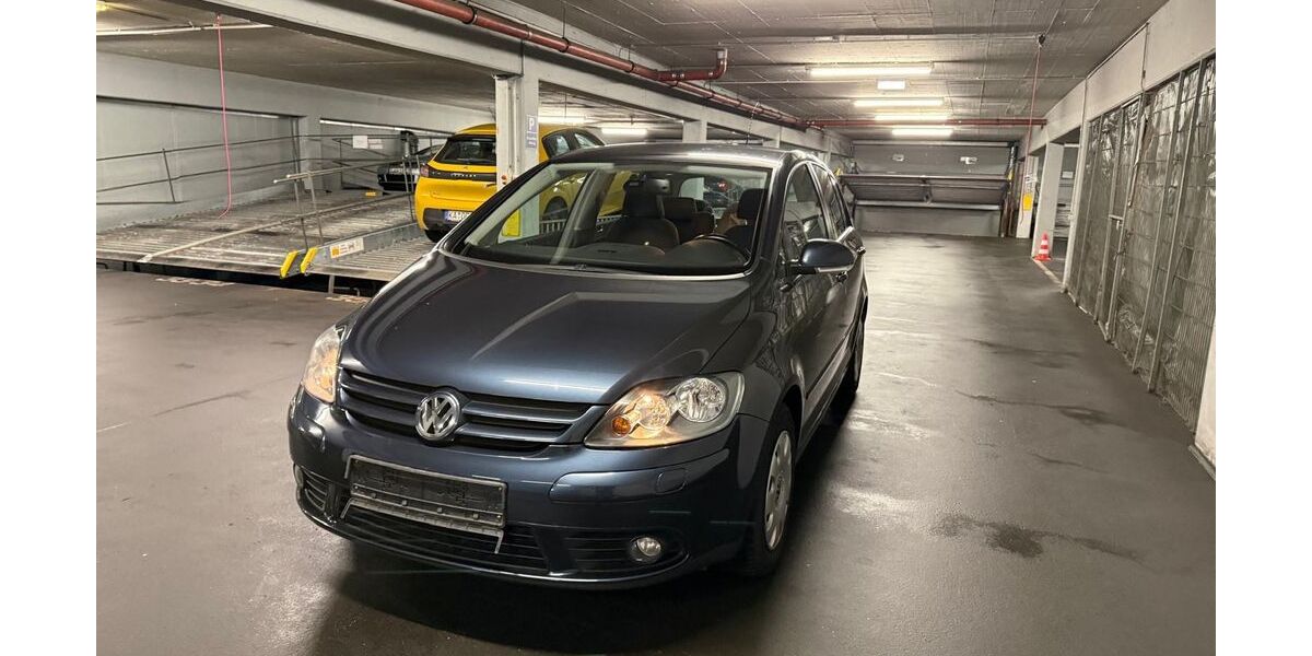 VW Golf Plus 166.000 km 3.200 &euro; Stuttgart 70178