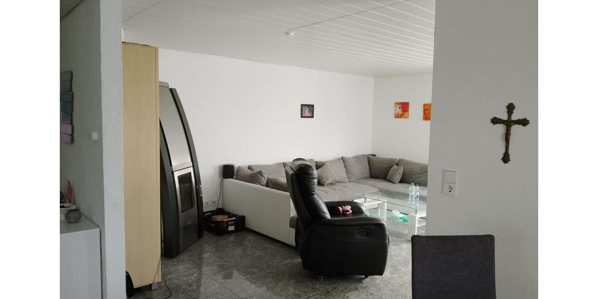 Erdgeschoßwohnung Steinheim an der Murr - 6 Zimmer, 174 m&sup2;, 2.000&euro; | Angebot:25923488