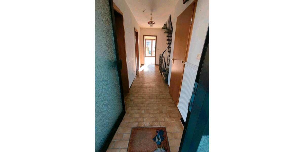 Doppelhaushälfte Leonberg - 6 Zimmer, 146 m&sup2;, 500.000&euro; | Angebot:26682942