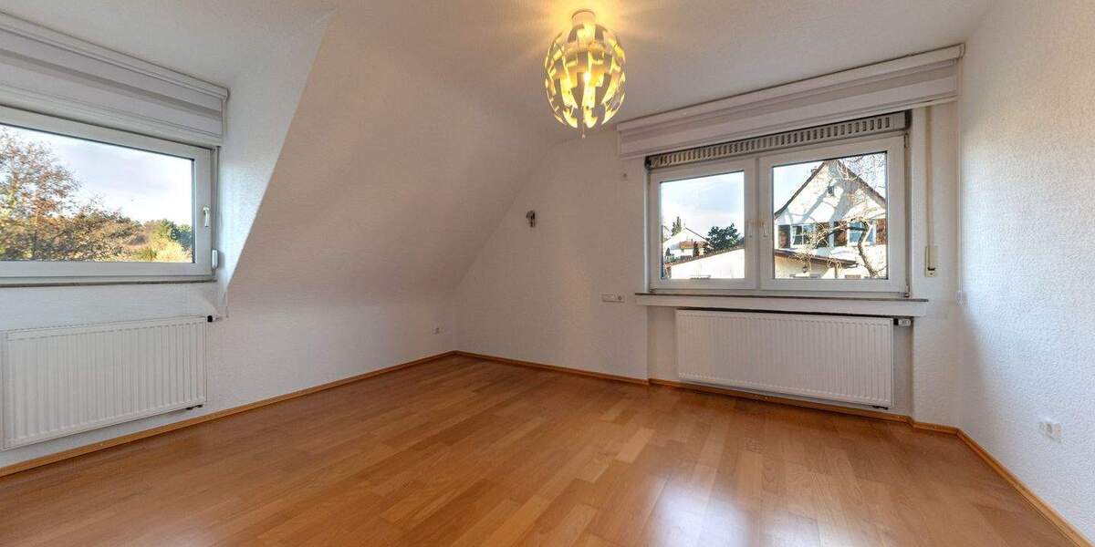 Doppelhaushälfte Leonberg Ramtel - 5 Zimmer, 123 m&sup2;, 719.000&euro; | Angebot:25694968