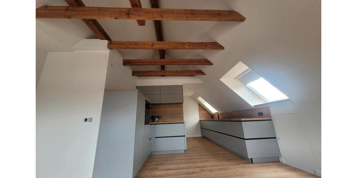 Dachgeschoßwohnung Winterbach - 4 Zimmer, 142 m&sup2;, 1.500&euro; | Angebot:25963187