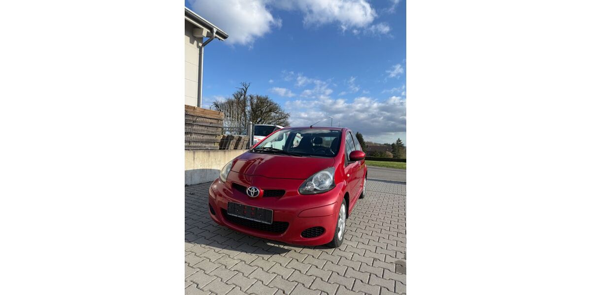 Toyota Aygo (X) 183.000 km 2.490 &euro; Ingersheim 74379