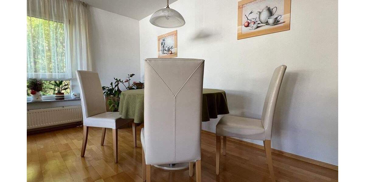 Etagenwohnung Remshalden Hebsack - 4 Zimmer, 102 m&sup2;, 1.300&euro; | Angebot:25775300