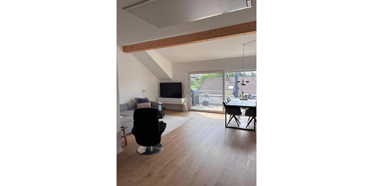 Dachgeschoßwohnung Leonberg - 3 Zimmer, 95 m&sup2;, 610.000&euro; | Angebot:26987256