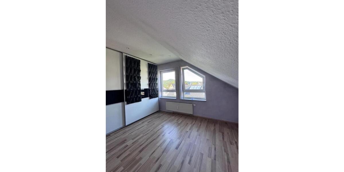 Etagenwohnung Schorndorf - 3 Zimmer, 80 m&sup2;, 285.000&euro; | Angebot:25641426