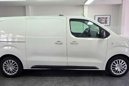 Opel Vivaro 150.000 km 11.900 &euro; Asperg/Ludwigsburg bei Stuttgart 71679