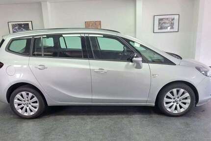 Opel Zafira 65.000 km 8.990 &euro; Asperg 71679