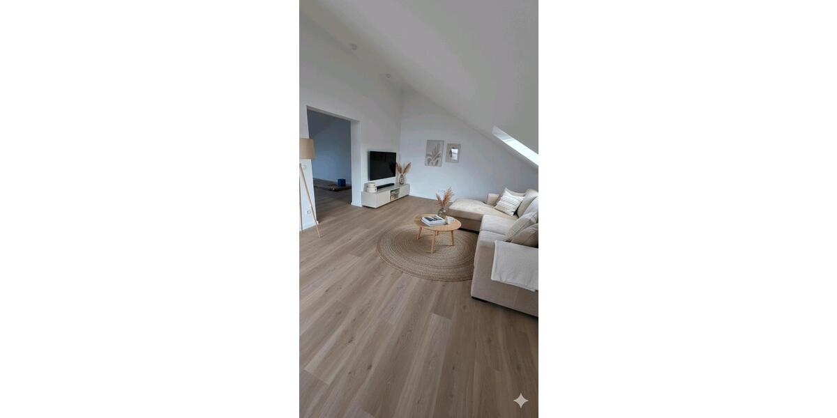 Dachgeschoßwohnung Hochdorf - 3.5 Zimmer, 101 m&sup2;, 1.300&euro; | Angebot:24857820