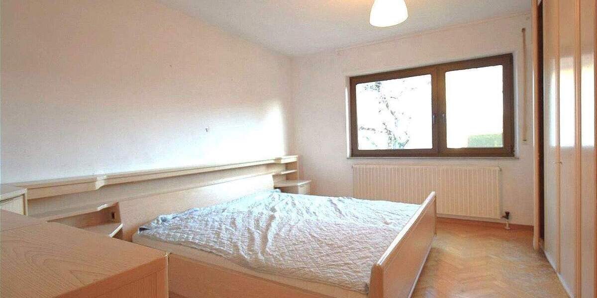 Einfamilienhaus Göppingen Bezgenriet - 6 Zimmer, 132 m&sup2;, 393.900&euro; | Angebot:25672855