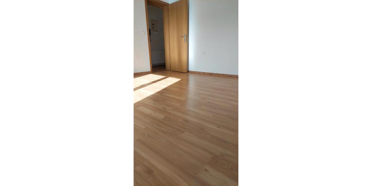 Etagenwohnung Markgröningen - 3 Zimmer, 93 m&sup2;, 1.200&euro; | Angebot:25710215