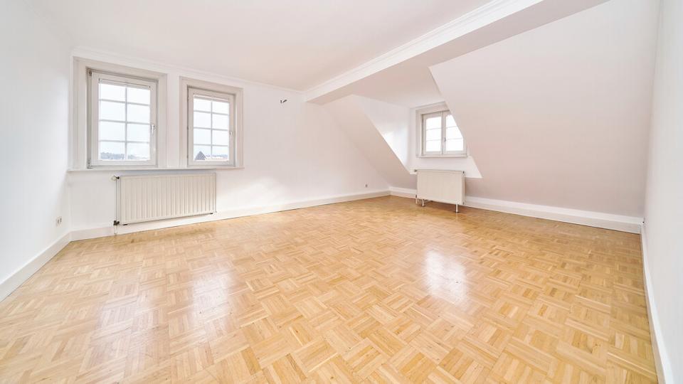 Dachgeschoßwohnung Bietigheim-Bissingen Bissingen - 3 Zimmer, 80 m&sup2;, 1.000&euro; | Angebot:25162024