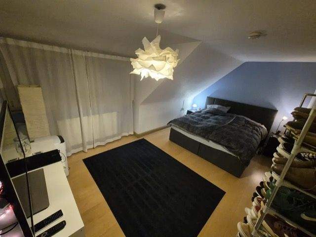 Etagenwohnung Stuttgart Zuffenhausen - 3 Zimmer, 72 m&sup2;, 780&euro; | Angebot:25880197