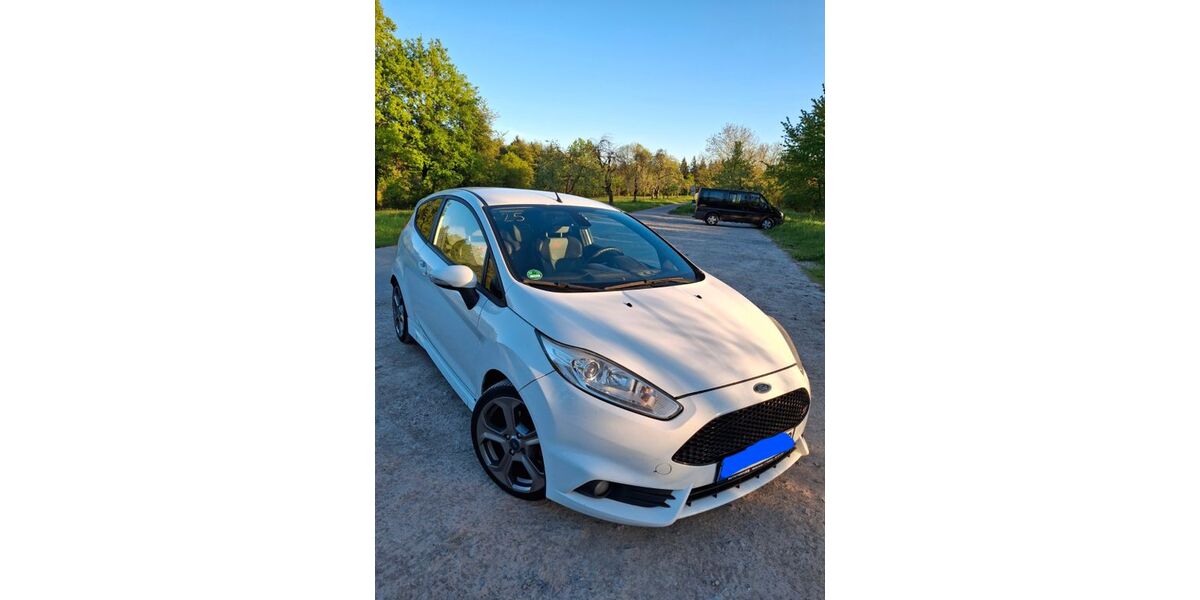 Ford Fiesta 244.000 km 7.999 &euro; Weissach im Tal 71554