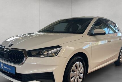 Skoda Fabia 56.906 km 12.490 &euro; Esslingen 73730