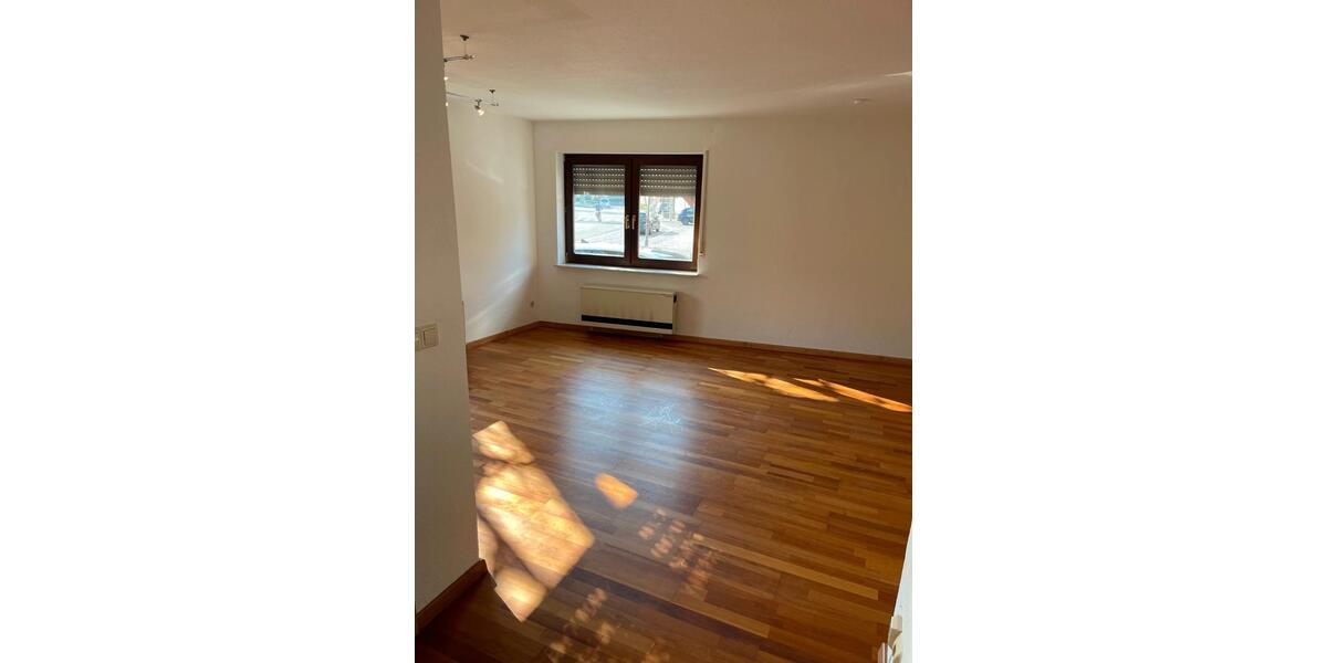 Erdgeschoßwohnung Kirchheim am Neckar - 2.5 Zimmer, 76 m&sup2;, 900&euro; | Angebot:27552241