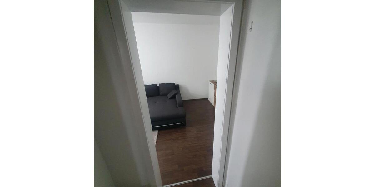 Etagenwohnung Stuttgart Stuttgart-Ost - 2 Zimmer, 80 m&sup2;, 1.200&euro; | Angebot:25860173