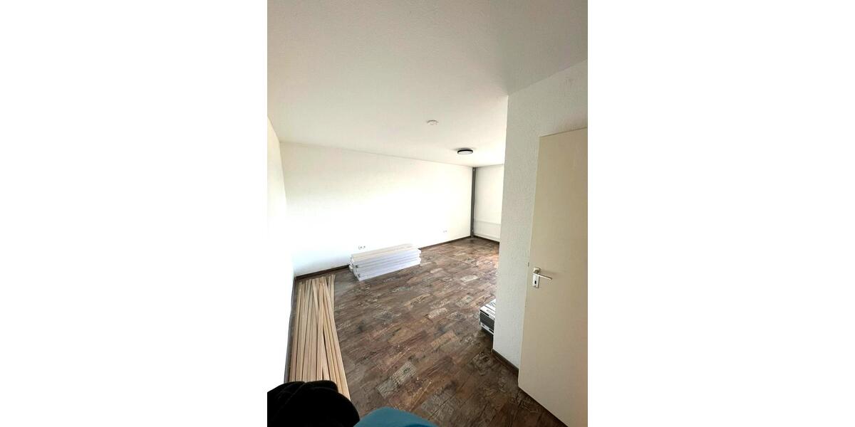 Etagenwohnung Sindelfingen Eichholz - 4.5 Zimmer, 108 m&sup2;, 1.500&euro; | Angebot:25989298