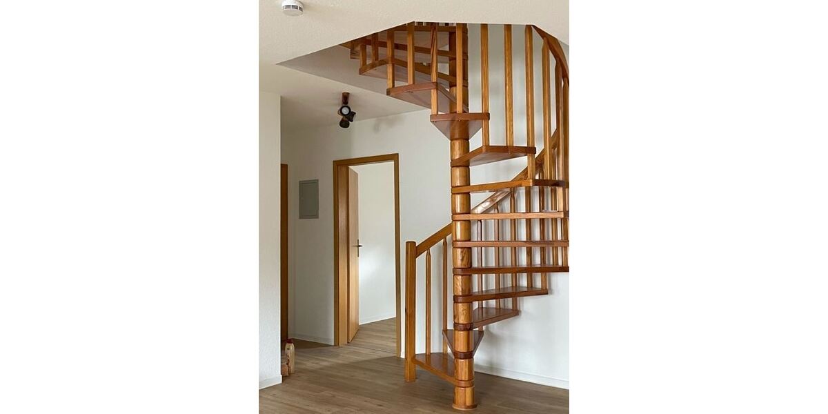 - Kurzfristig beziehbare, renovierte 3-4-Zimmer Maisonette-Wohnung in Murrhardt! - - Maisonettenwohnung Murrhardt | Angebot:26887988