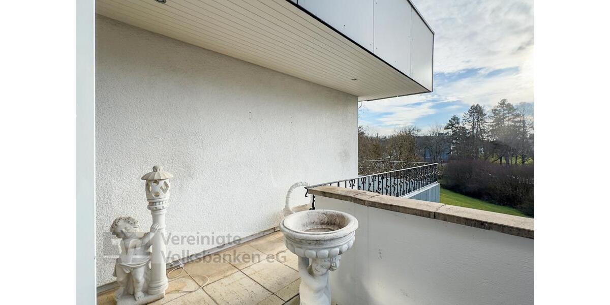 Erdgeschoßwohnung Sindelfingen Eichholz - 3.5 Zimmer, 142 m&sup2;, 2.280&euro; | Angebot:24878024