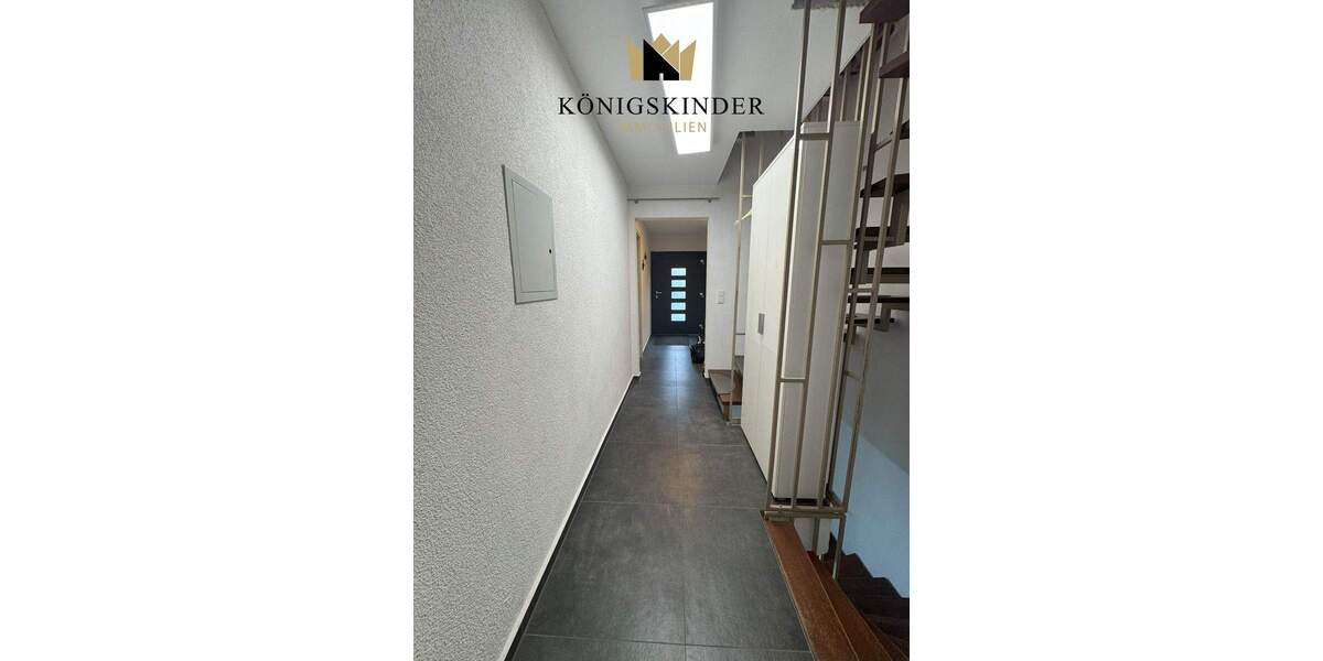 Reihenendhaus Albershausen - 7 Zimmer, 176 m&sup2;, 540.000&euro; | Angebot:25731908