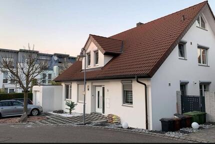 Wohnung Vaihingen an der Enz - 3 Zimmer, 99 m&sup2;, 1.350&euro; | Angebot:25055327