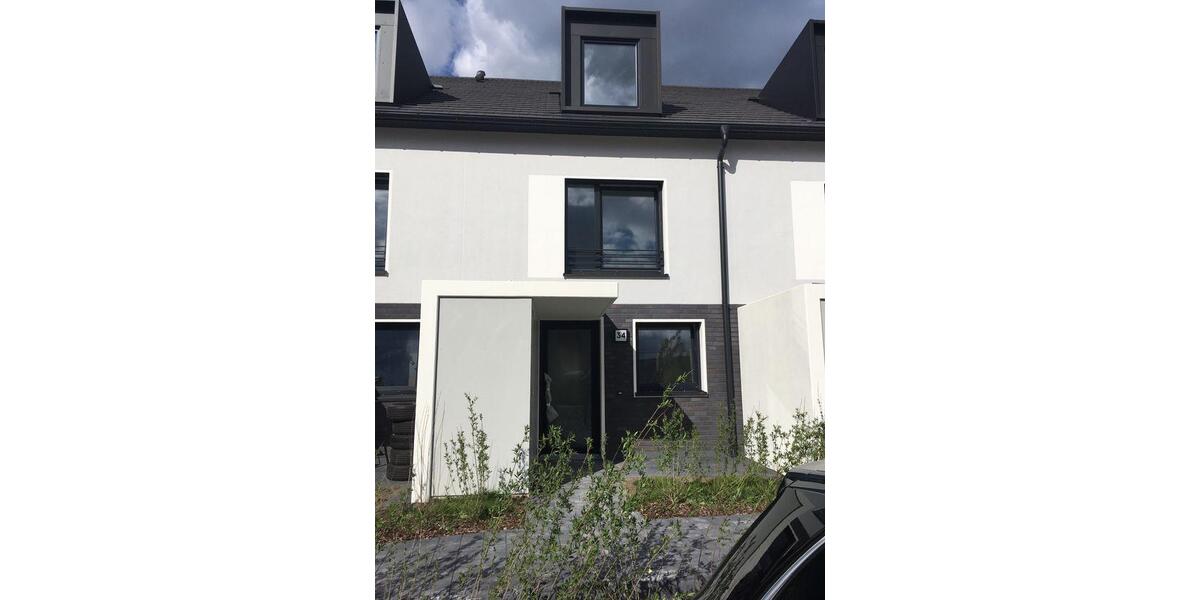Reihenhaus Stuttgart Birkach - 5.5 Zimmer, 145 m&sup2;, 2.640&euro; | Angebot:26641059
