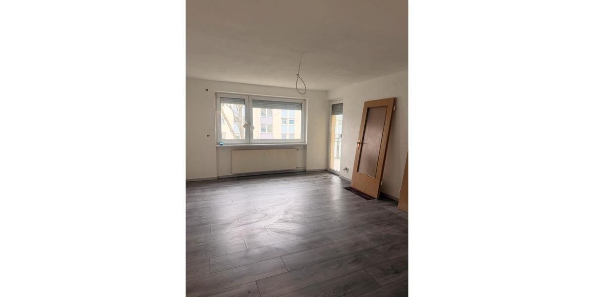 Etagenwohnung Kirchheim unter Teck - 3 Zimmer, 72 m&sup2;, 1.350&euro; | Angebot:25638346