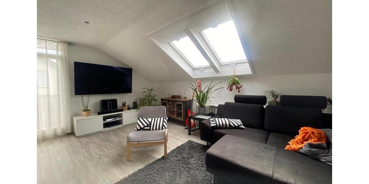 Dachgeschoßwohnung Stuttgart Stuttgart-West - 2 Zimmer, 65 m&sup2;, 1.050&euro; | Angebot:26041291