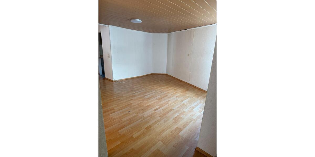 Etagenwohnung Renningen - 4 Zimmer, 79 m&sup2;, 500&euro; | Angebot:27625098