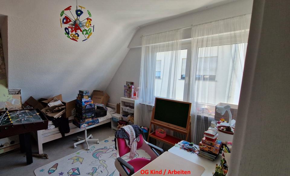 Einfamilienhaus Esslingen am Neckar Pliensauvorstadt - 7 Zimmer, 127 m&sup2;, 439.000&euro; | Angebot:27255830