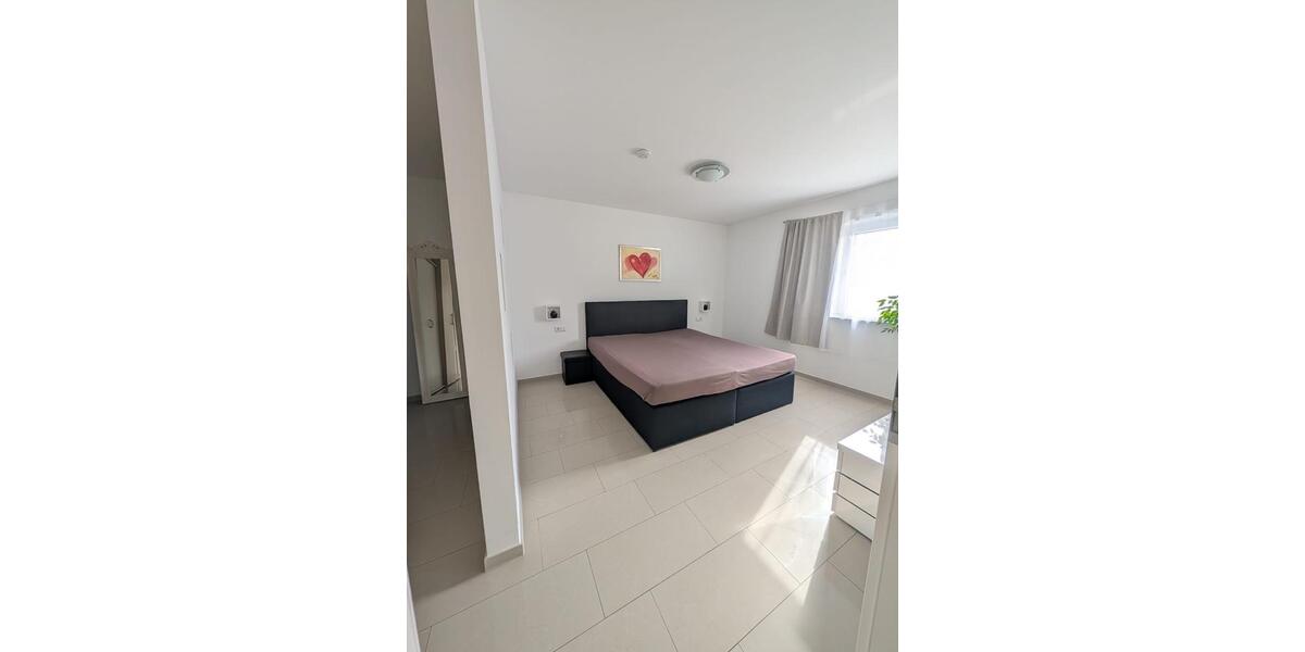 Etagenwohnung Göppingen - 3 Zimmer, 105 m&sup2;, 1.350&euro; | Angebot:25457016