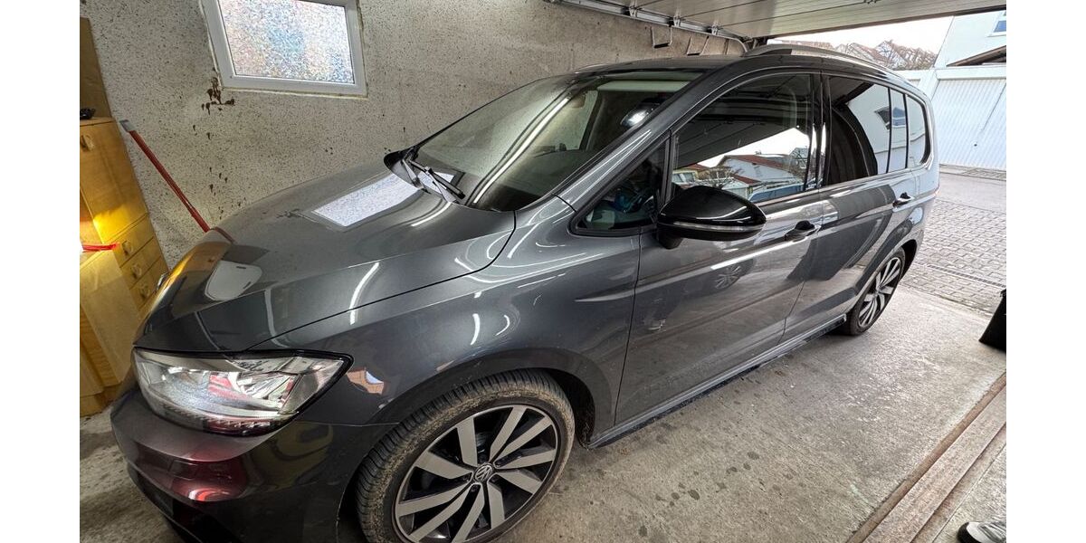 VW Touran 99.500 km 22.000 &euro; Schwaikheim 71409