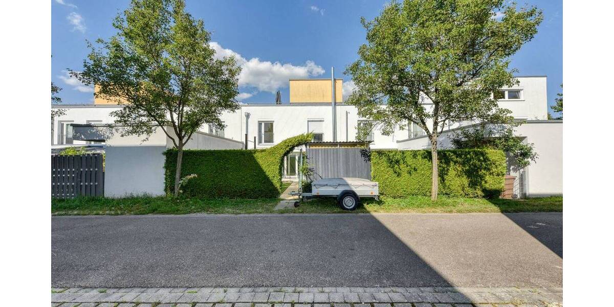 Reihenmittelhaus Stuttgart Zuffenhausen - 4 Zimmer, 119 m&sup2;, 700.000&euro; | Angebot:25670991