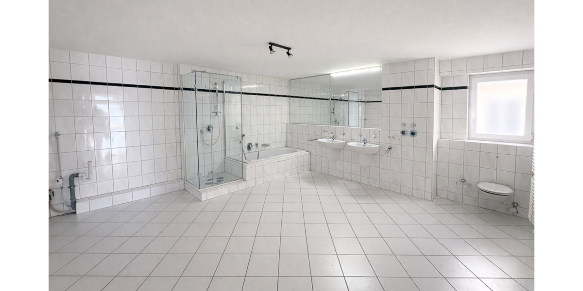 Etagenwohnung Leonberg - 5 Zimmer, 175 m&sup2;, 845.000&euro; | Angebot:25704372