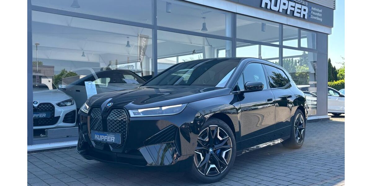 BMW iX 16.880 km 67.900 &euro; Vaihingen / Enz 71665