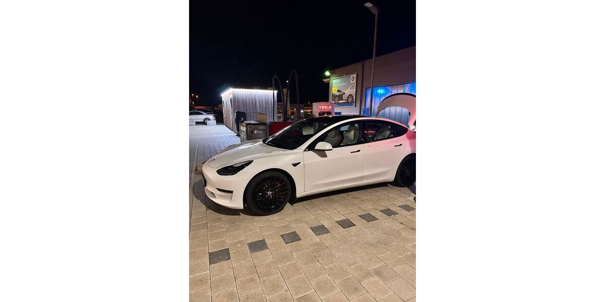 Tesla Model 3 79.500 km 28.800 &euro; Magstadt 71106