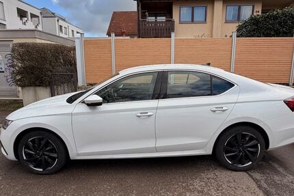 Skoda Octavia 30.000 km 28.700 &euro; Dettingen 73265