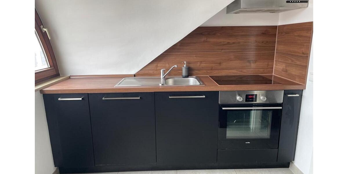 Dachgeschoßwohnung Sindelfingen Sindelfingen (Stadt) - 1 Zimmer, 50 m&sup2;, 750&euro; | Angebot:25995001