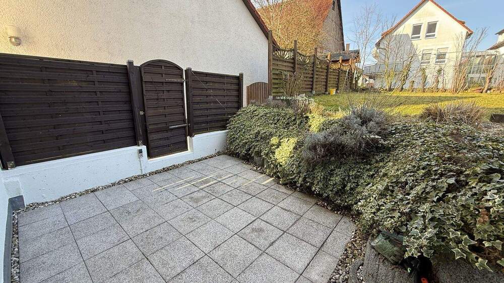 Etagenwohnung Neuhausen auf den Fildern - 3 Zimmer, 85 m&sup2;, 340.000&euro; | Angebot:25909415