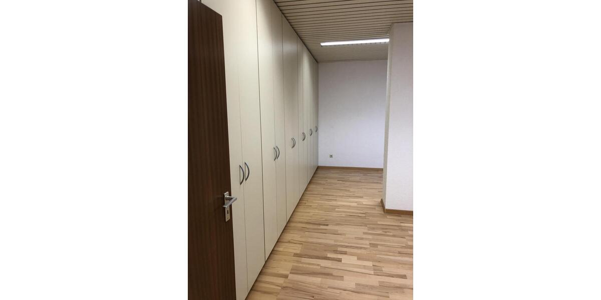 Gewerbeobjekt Göppingen - 750&euro; | Angebot:25355324