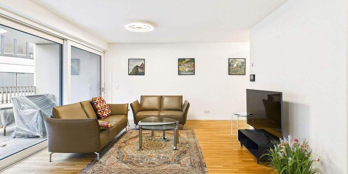 Etagenwohnung Stuttgart Feuerbach - 3 Zimmer, 94 m&sup2;, 1.990&euro; | Angebot:25772243