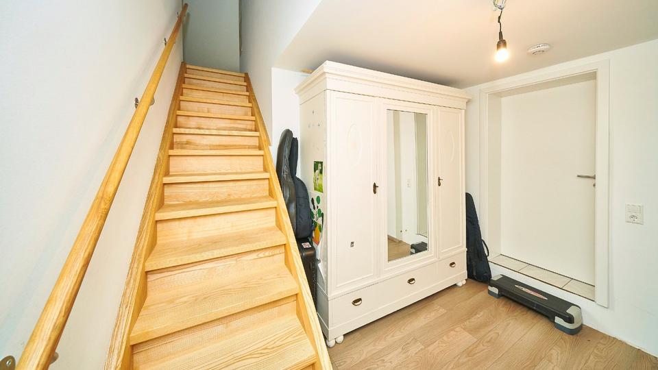 Dachgeschoßwohnung Leutenbach - 2.5 Zimmer, 68 m&sup2;, 1.080&euro; | Angebot:25792721