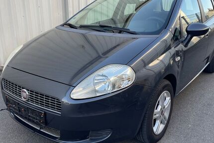 Fiat Grande Punto 147.000 km 2.990 &euro; Böblingen 71034